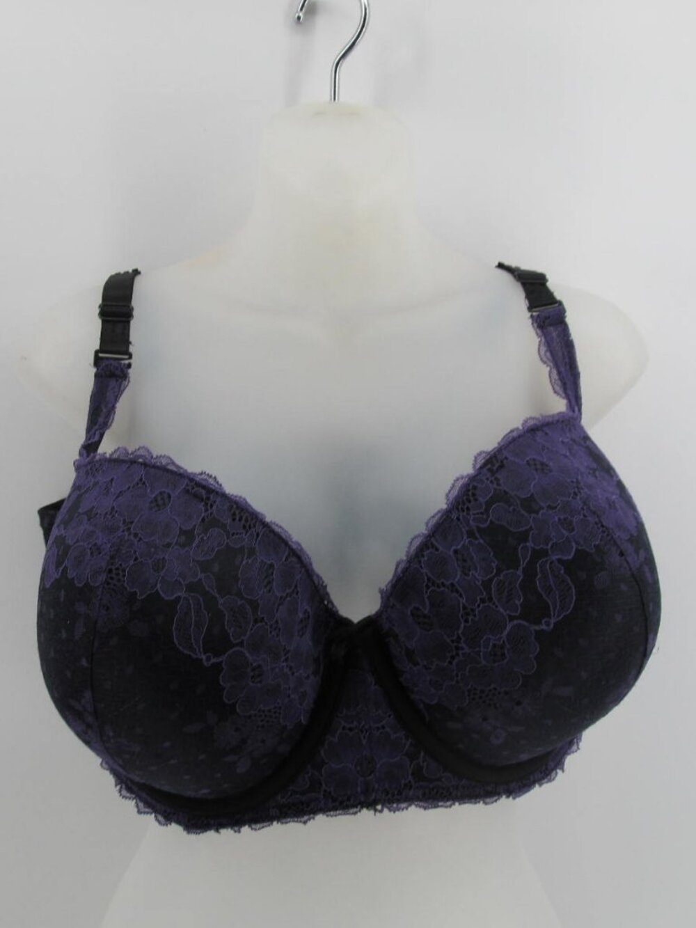 Torrid Size 48DD black with purple lace Underwire heavily padded Bra Plus size